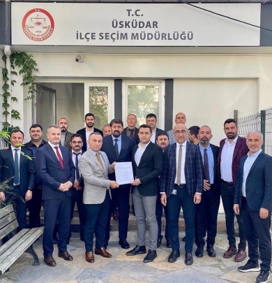 BAŞKAN HARUN KOPUZ VE YÖNETİMİ MAZBATAYI ALDI